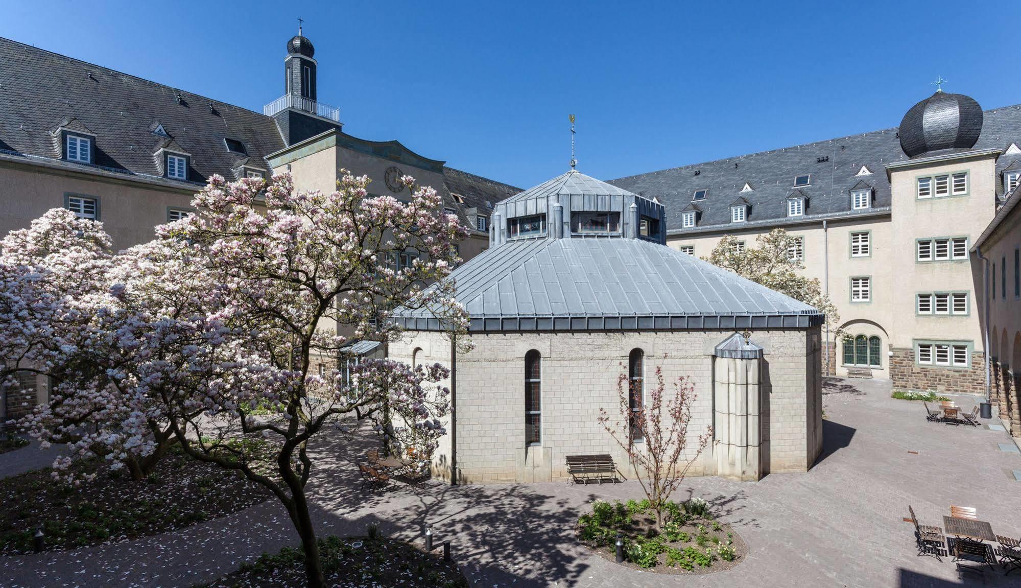 Hotel Kardinal Schulte Haus à Bergisch Gladbach Extérieur photo